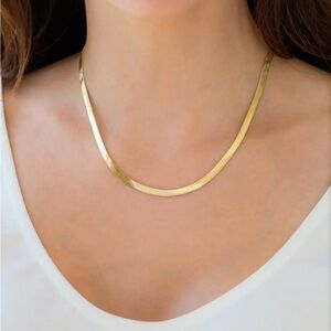 Mint&Lily Herringbone Gold Chain Necklace